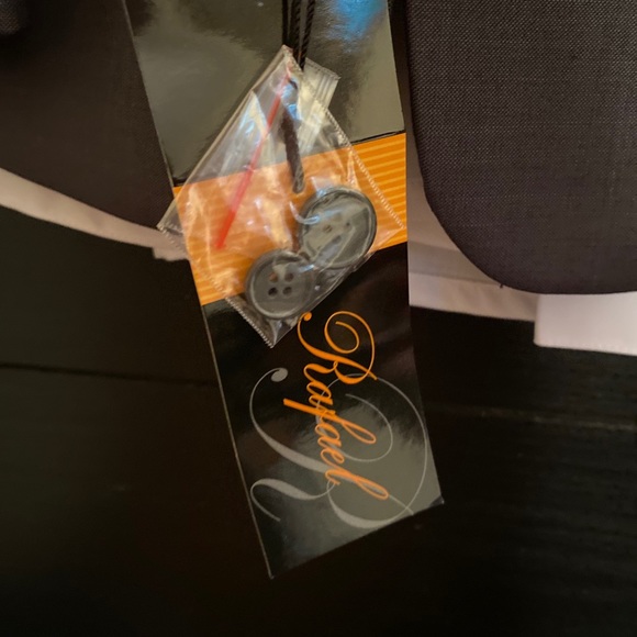 Boys suit - Picture 4 of 5